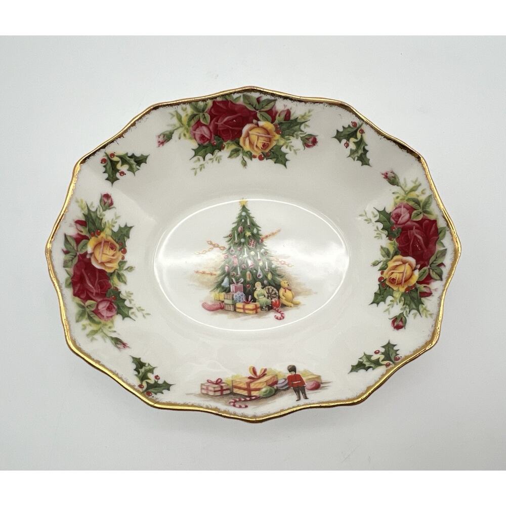 Royal Albert Bone China CHRISTMAS MAGIC Oval Nut Bowl Candy Dish 5.75” Vintage